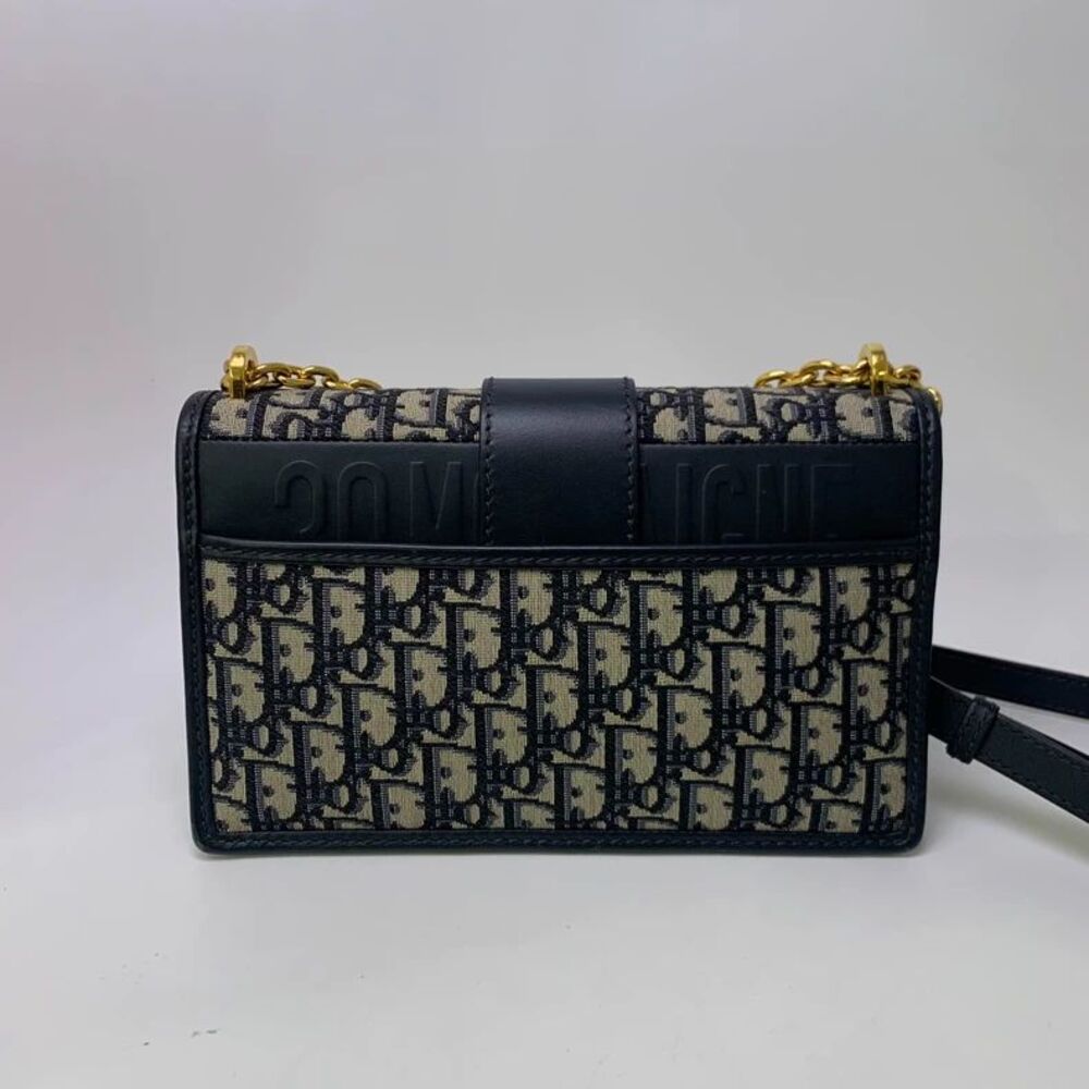 Dior Women Pre-Loved Bag Very Good Condition - Picture 5 of 9